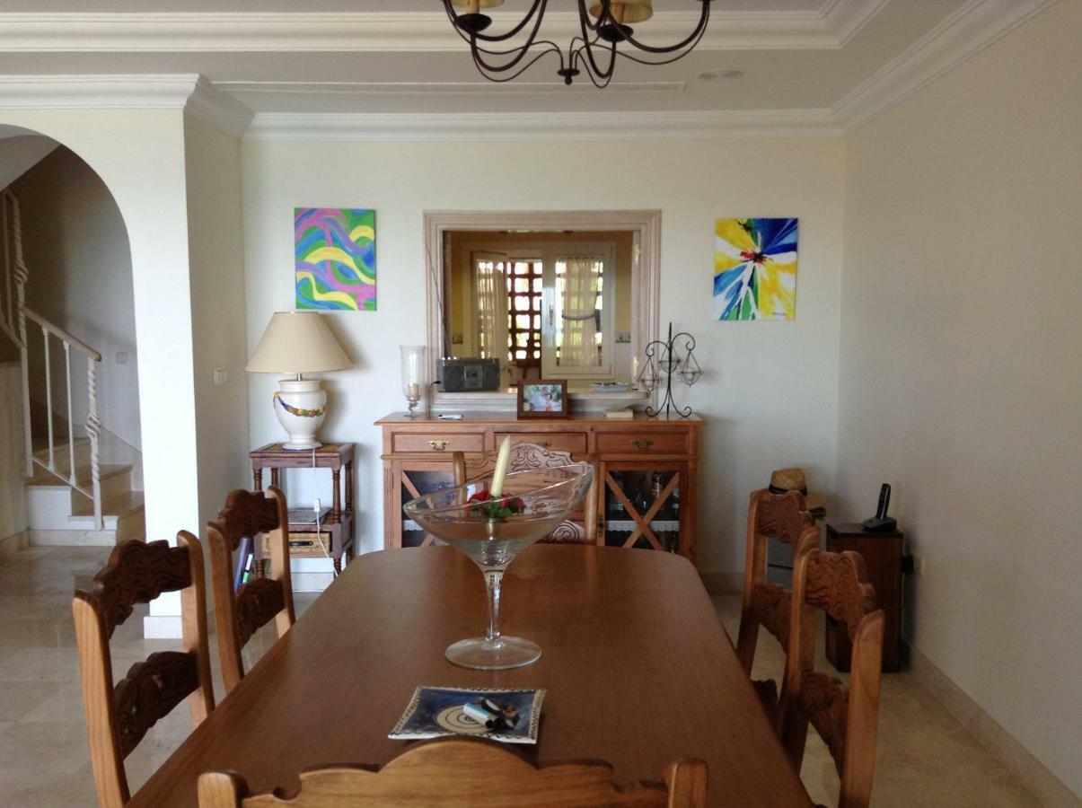 Urb Playa Azul 24 Villa Естепона Екстериор снимка