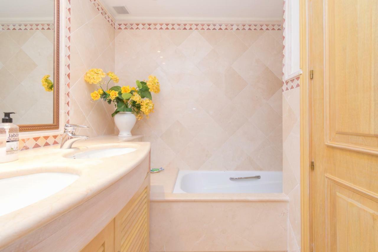 Urb Playa Azul 24 Villa Естепона Екстериор снимка