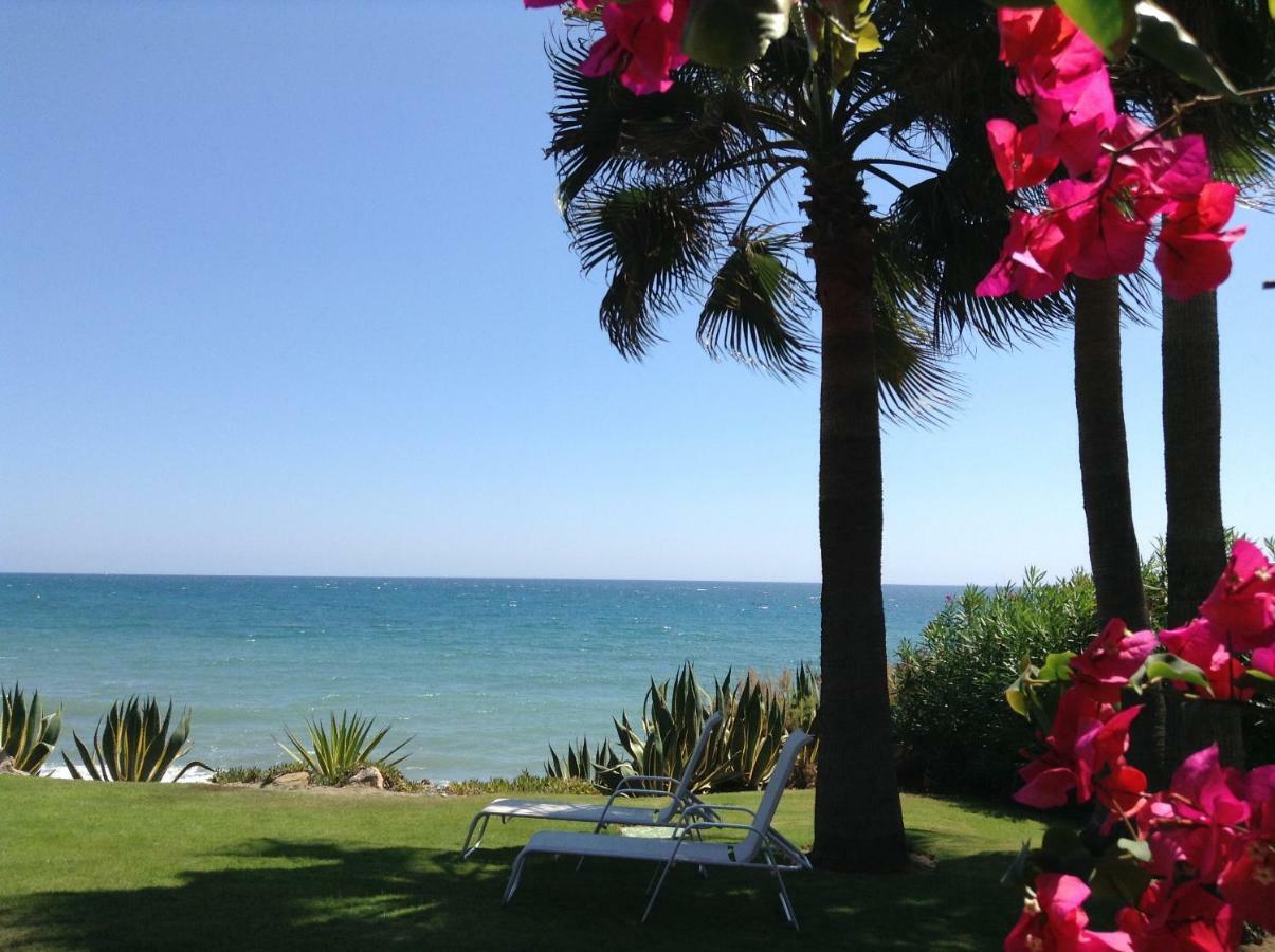 Urb Playa Azul 24 Villa Естепона Екстериор снимка